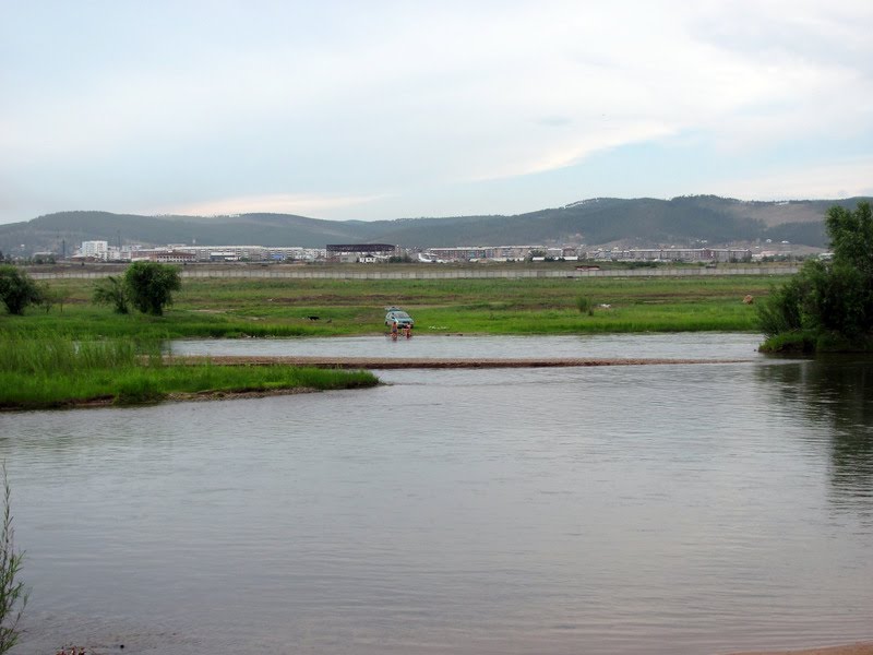 Улан удэ расположен на реке. Река уда в Улан-Удэ. Комсомольский остров Улан-Удэ. Богородский остров Улан-Удэ Улан-Удэ. Река Селенга в Улан Удэ.